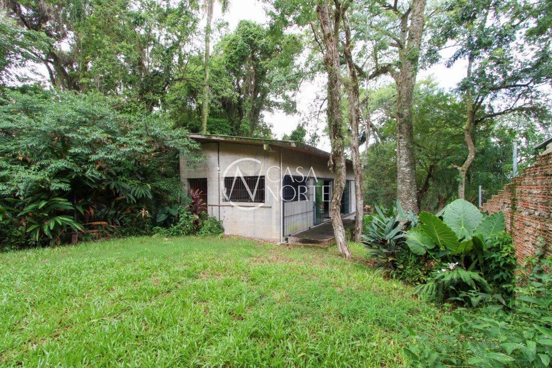 Terreno à venda  com 484m², Rua dos Guaranis no bairro Espírito Santo em Porto Alegre