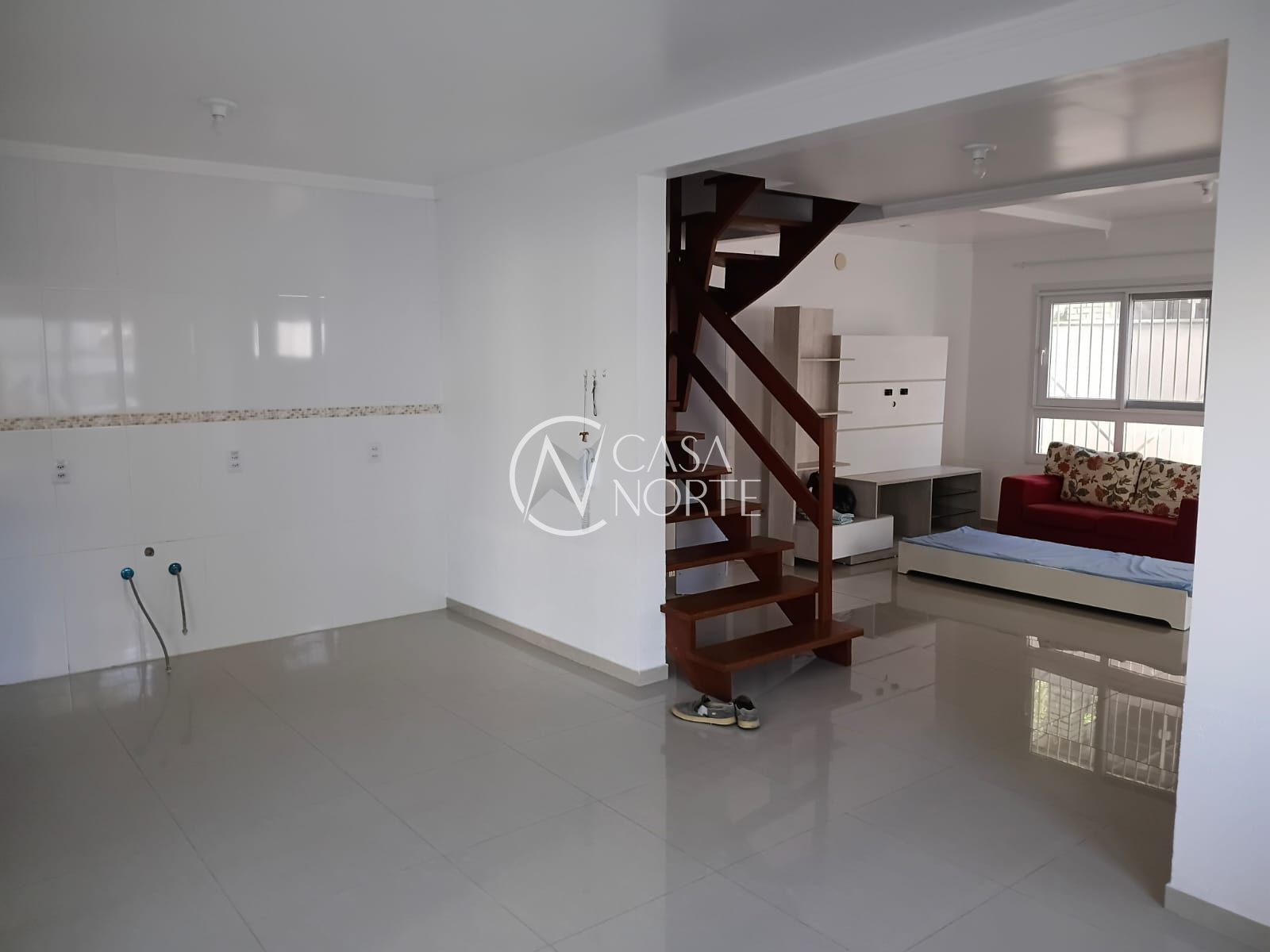 Casa de Condomínio à venda com 3 quartos, 155m², 1 suíte, 2 vagas, Rua Leme no bairro Ipanema em Porto Alegre