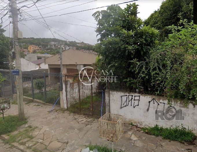 Terreno à venda  com 335m², Rua Victor Silva no bairro Camaquã em Porto Alegre