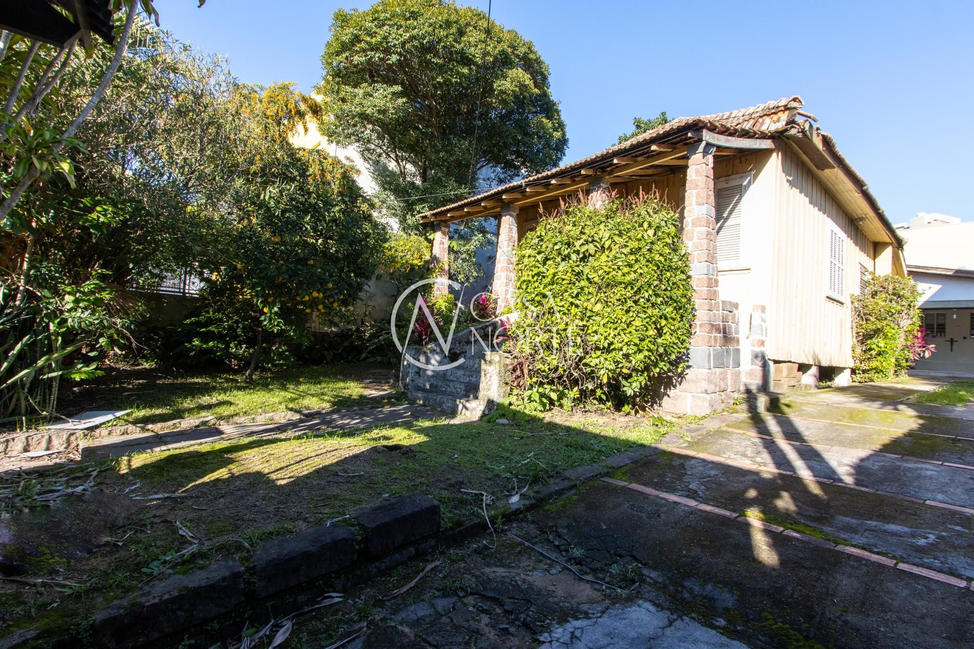 Casa à venda com 3 quartos, 104m², 1 suíte, 2 vagas, Avenida Copacabana no bairro Tristeza em Porto Alegre