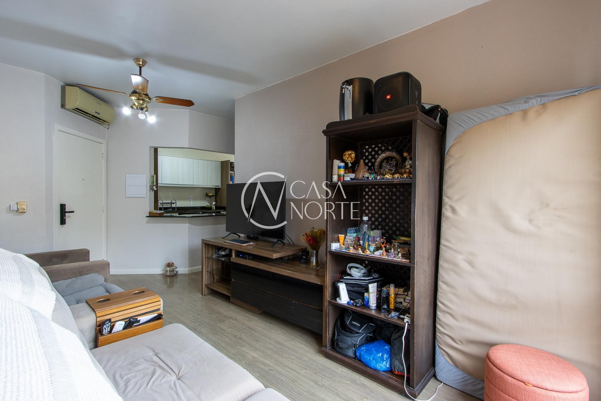 Apartamento à venda com 2 quartos, 57m², 1 vaga, Rua Doutor Barcelos no bairro Tristeza em Porto Alegre