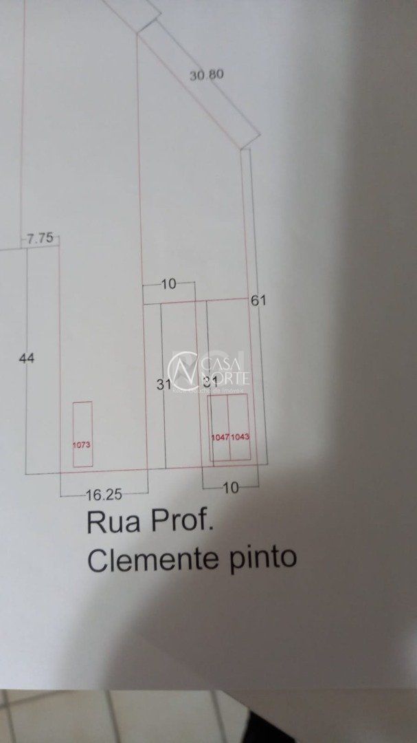 Terreno à venda  com 3200m², Rua Professor Clemente Pinto no bairro Medianeira em Porto Alegre