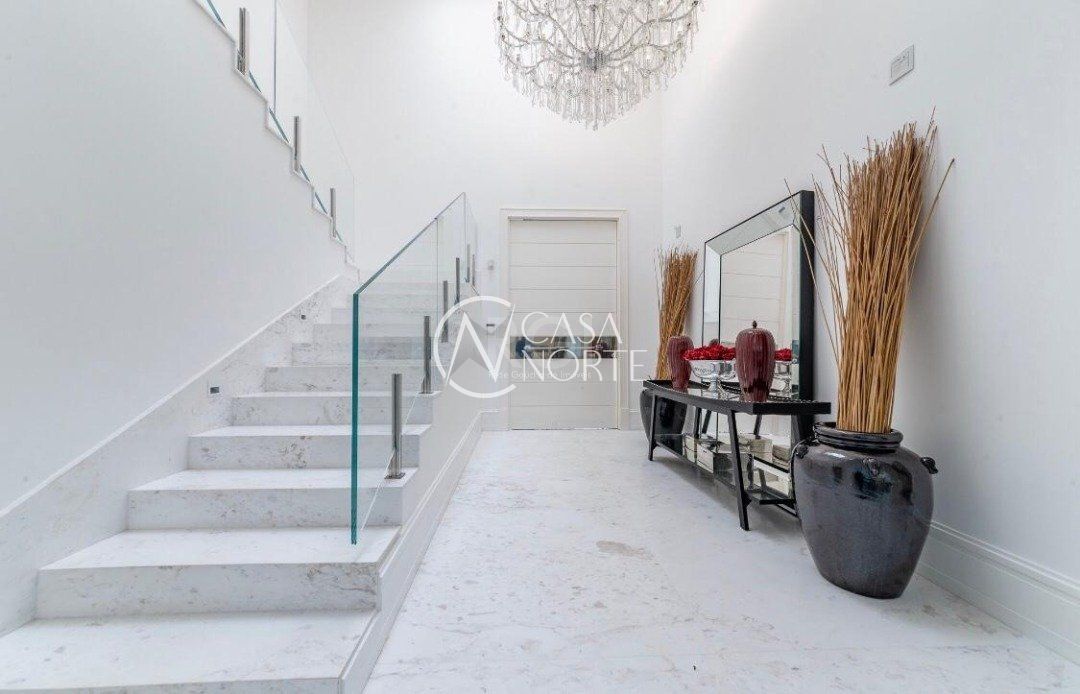 Casa de Condomínio à venda com 6 quartos, 745m², 4 suítes, 6 vagas, Avenida Juca Batista no bairro Belém Novo em Porto Alegre