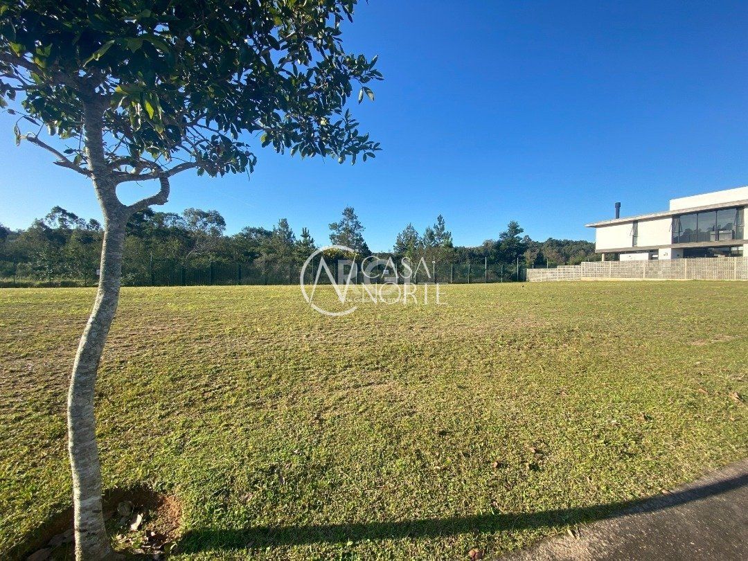 Terreno à venda  com 988m², Estrada das Três Meninas no bairro Vila Nova em Porto Alegre