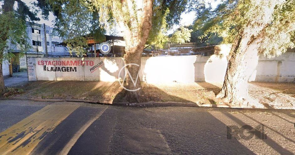 Terreno à venda  com 3800m², Rua Silveiro no bairro Menino Deus em Porto Alegre