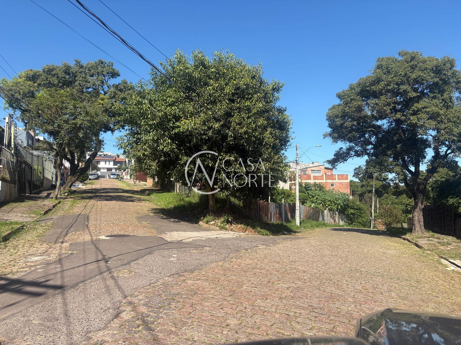 Terreno à venda  com 416m², Rua Engenheiro Leovigildo Paiva no bairro Santa Tereza em Porto Alegre