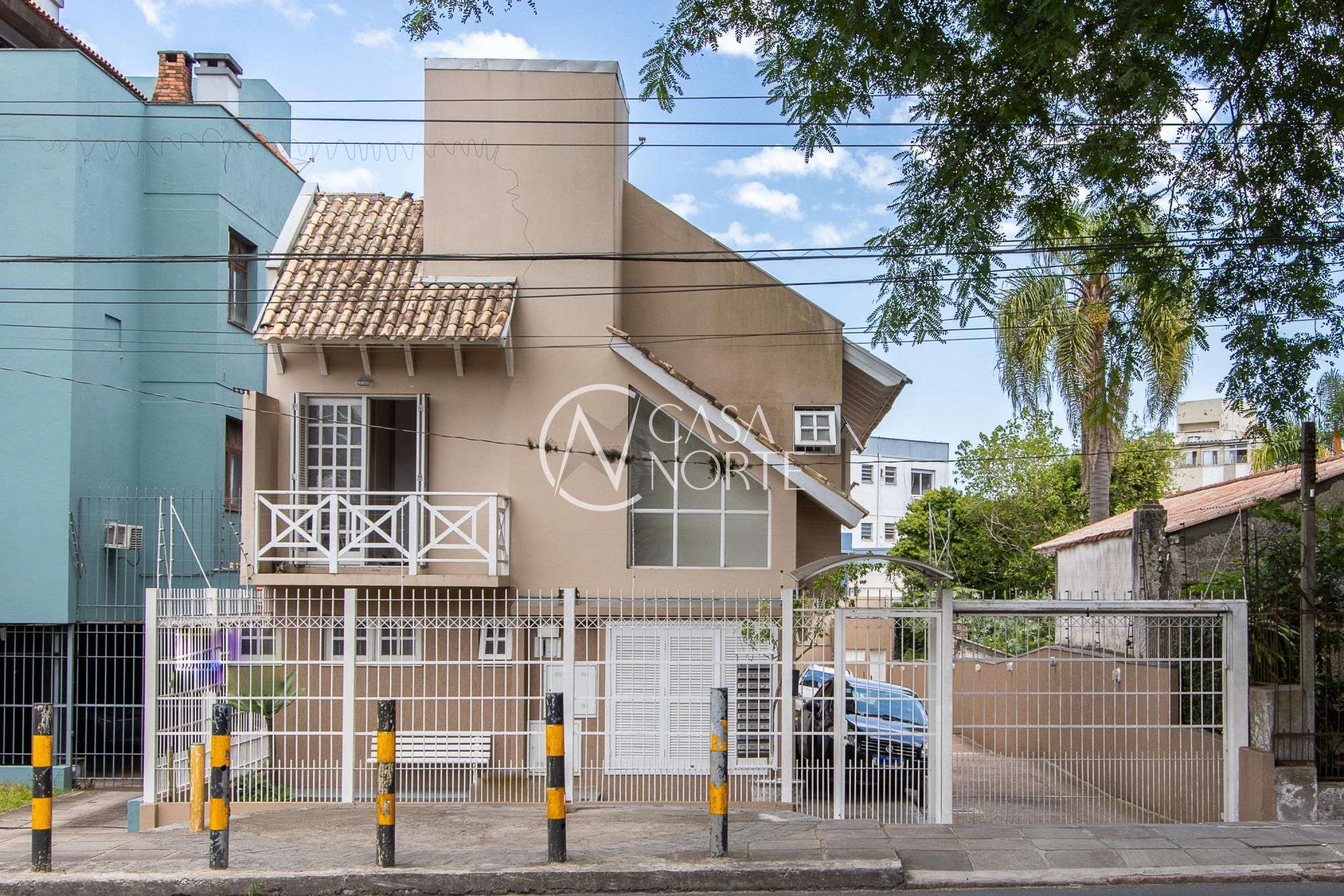 Casa de Condomínio à venda com 3 quartos, 78m², 1 suíte, 1 vaga, Avenida Pinheiro Borda no bairro Cristal em Porto Alegre