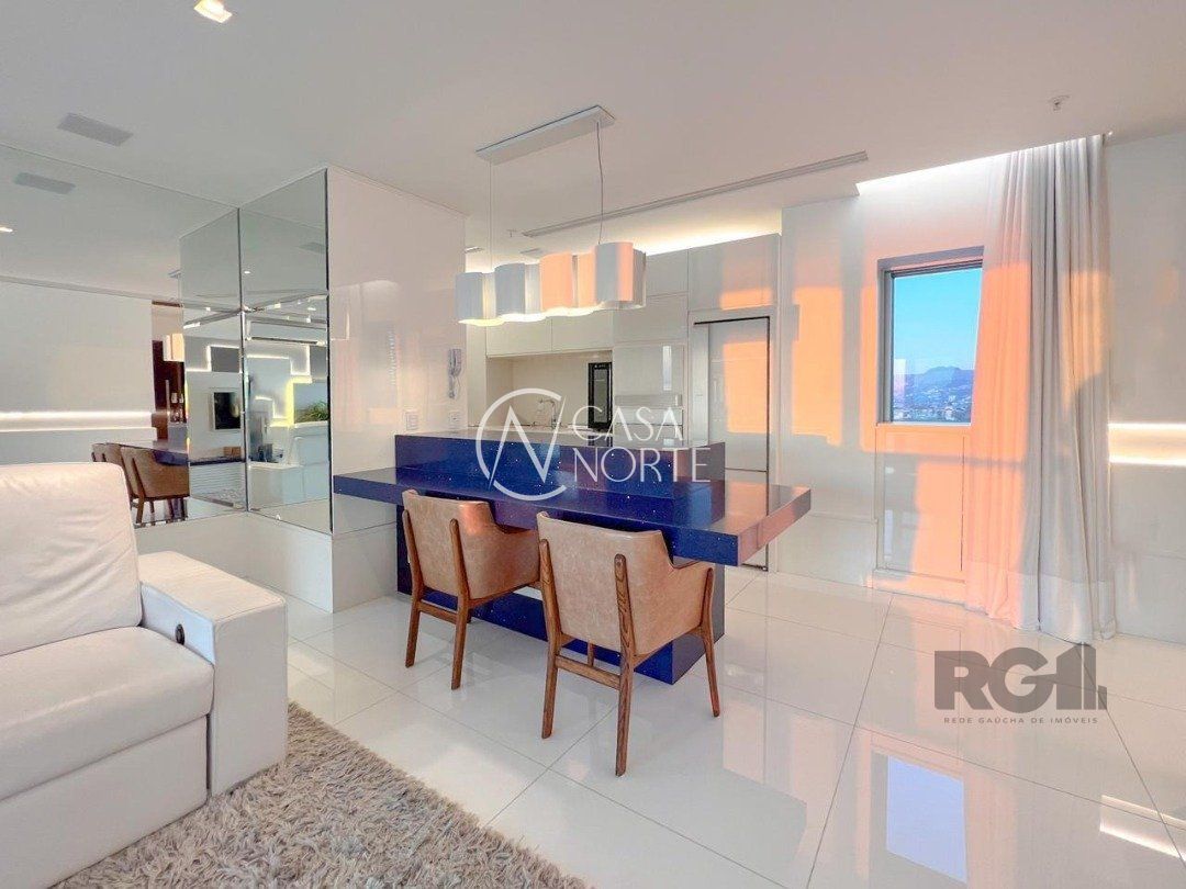 Apartamento à venda com 1 quarto, 111m², 1 suíte, 2 vagas, Avenida Diario de Noticias no bairro Cristal em Porto Alegre