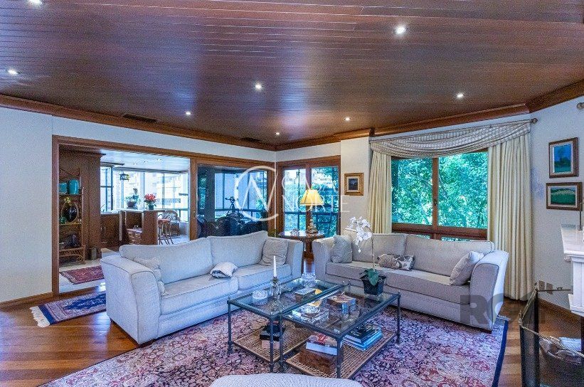 Apartamento à venda com 3 quartos, 270m², 3 suítes, 3 vagas, Rua Silva Jardim no bairro Auxiliadora em Porto Alegre