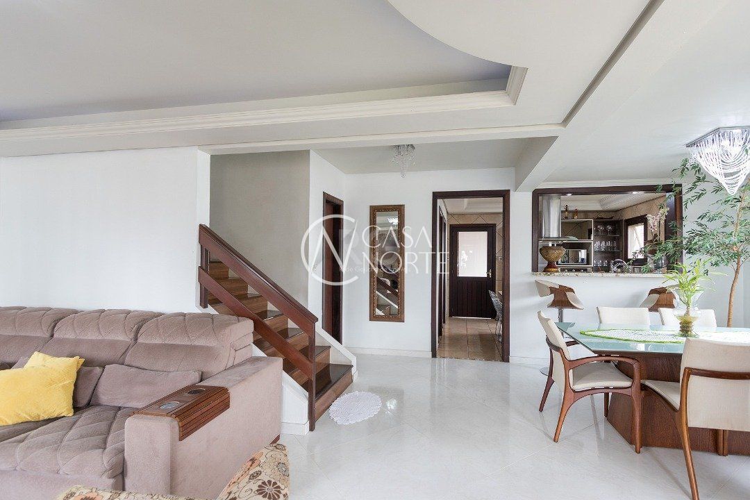 Casa de Condomínio à venda com 3 quartos, 157m², 1 suíte, 4 vagas, Rua Louro no bairro Hípica em Porto Alegre