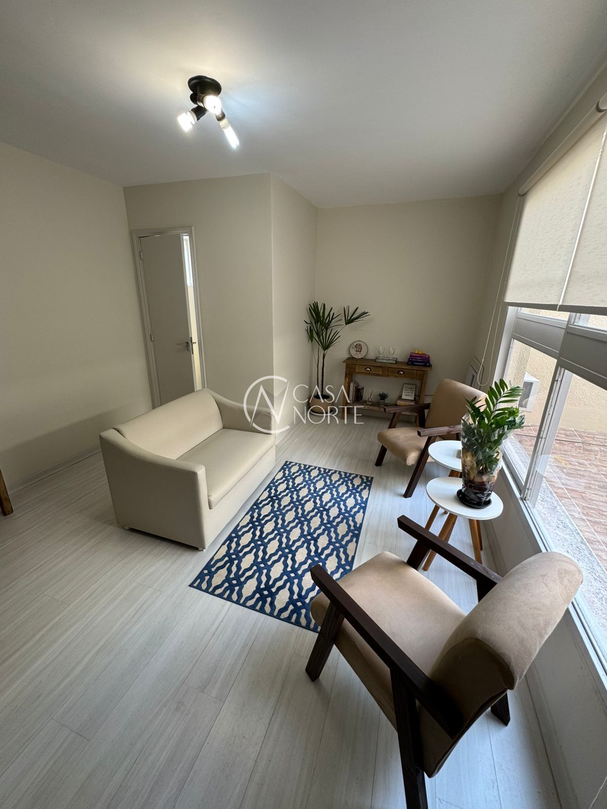 Sala Comercial à venda com 1 quarto, 26m², Avenida Wenceslau Escobar no bairro Tristeza em Porto Alegre