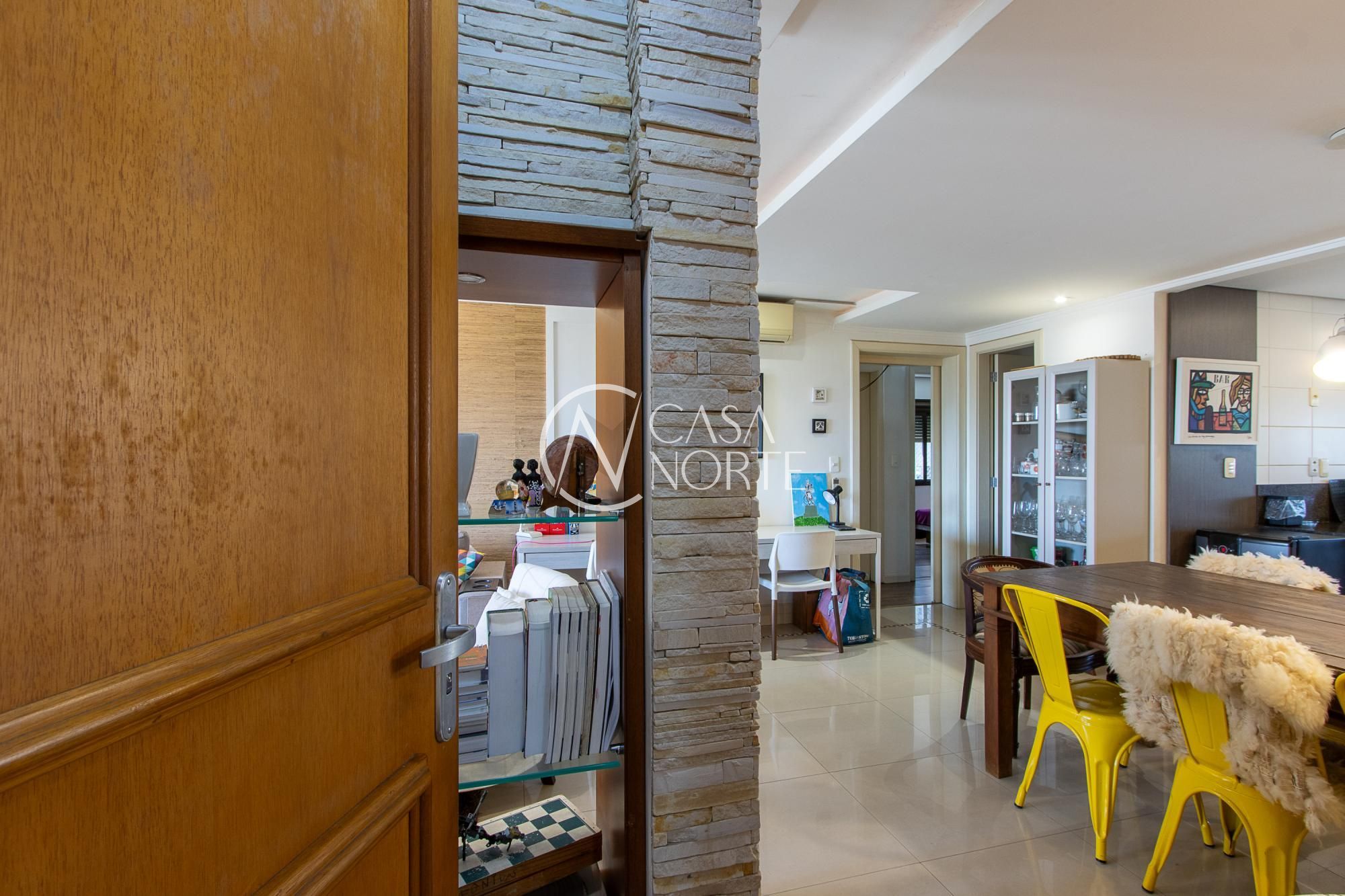 Apartamento à venda com 3 quartos, 113m², 1 suíte, 3 vagas, Rua José Gomes no bairro Tristeza em Porto Alegre