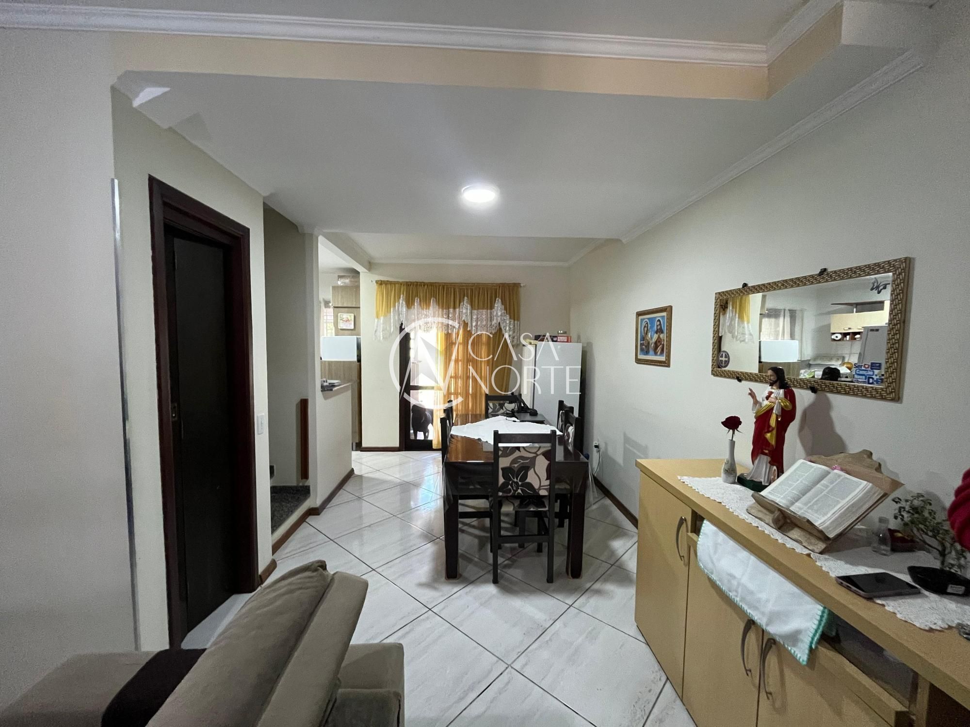 Casa à venda com 2 quartos, 85m², 1 vaga, Rua Pedro da Silva Nava no bairro Aberta dos Morros em Porto Alegre