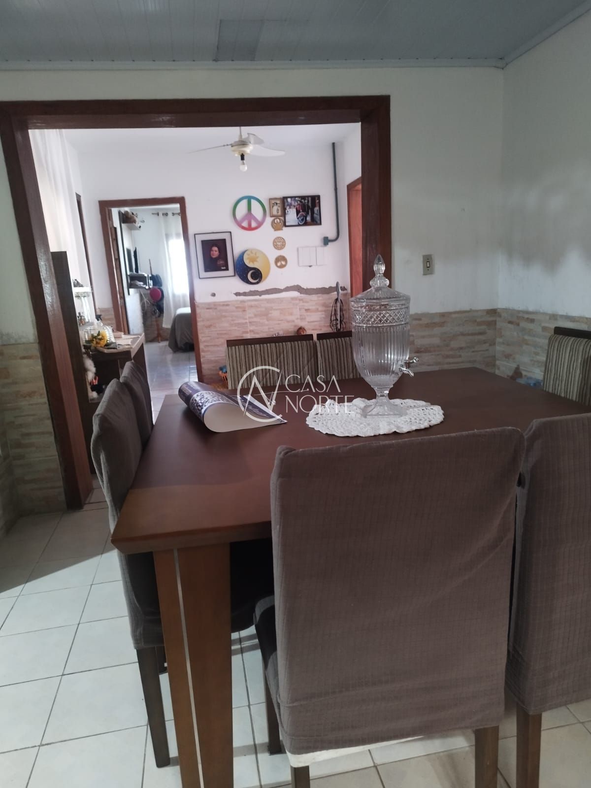 Casa à venda com 2 quartos, 198m², 1 suíte, 3 vagas, Rua Dona Otília no bairro Santa Tereza em Porto Alegre