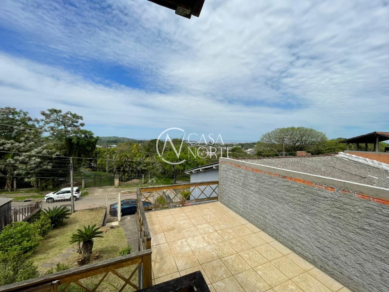 Casa à venda com 2 quartos, 122m², 1 suíte, 3 vagas, Rua José Inácio no bairro Belém Novo em Porto Alegre