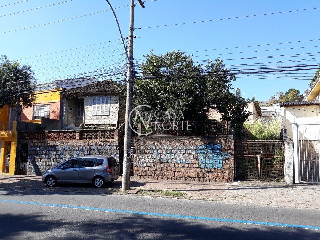 Terreno à venda  com 310m², Avenida Nonoai no bairro Nonoai em Porto Alegre