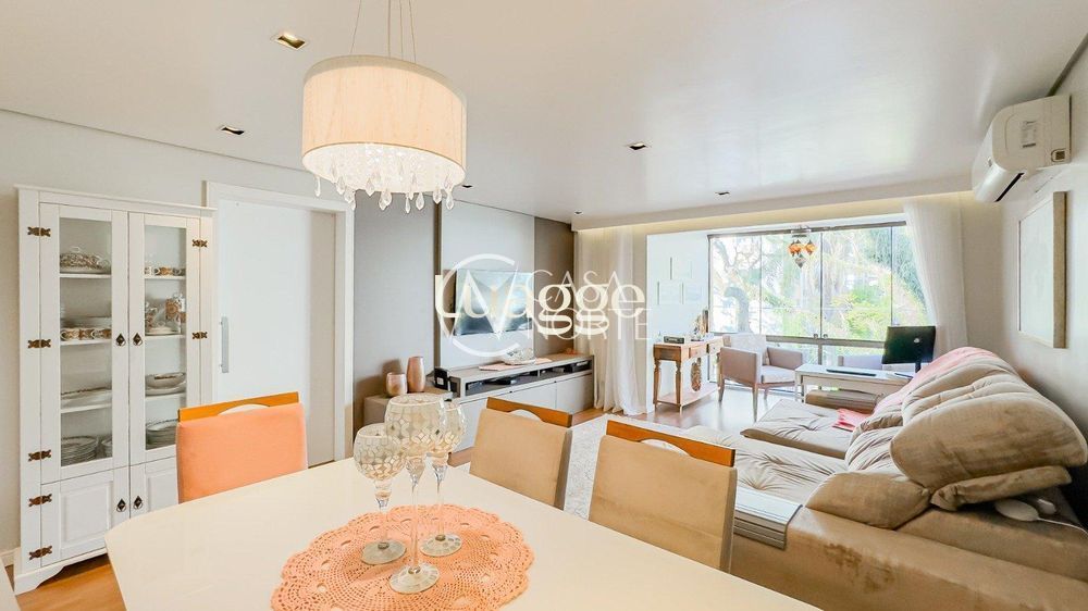 Apartamento à venda com 3 quartos, 112m², 1 suíte, 2 vagas, Rua Felicíssimo de Azevedo no bairro São João em Porto Alegre