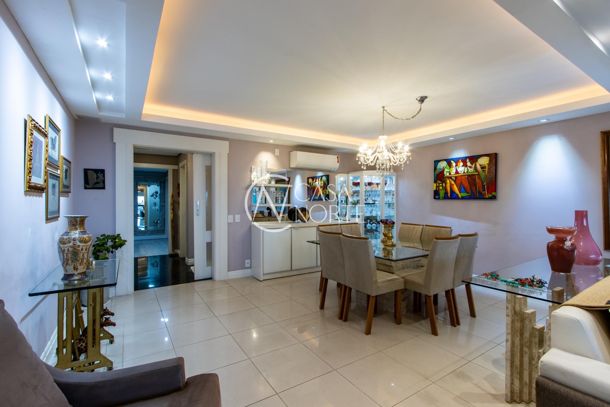 Apartamento à venda com 3 quartos, 200m², 2 suítes, 2 vagas, Avenida Cai no bairro Cristal em Porto Alegre