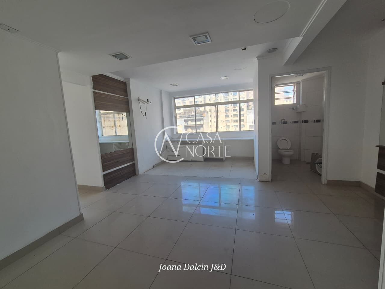 Sala Comercial à venda com 1 quarto, 22m², Rua dos Andradas no bairro Centro em Porto Alegre