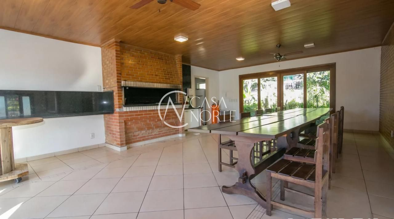 Casa de Condomínio à venda com 3 quartos, 229m², 1 suíte, 3 vagas, Rua Landel de Moura no bairro Tristeza em Porto Alegre