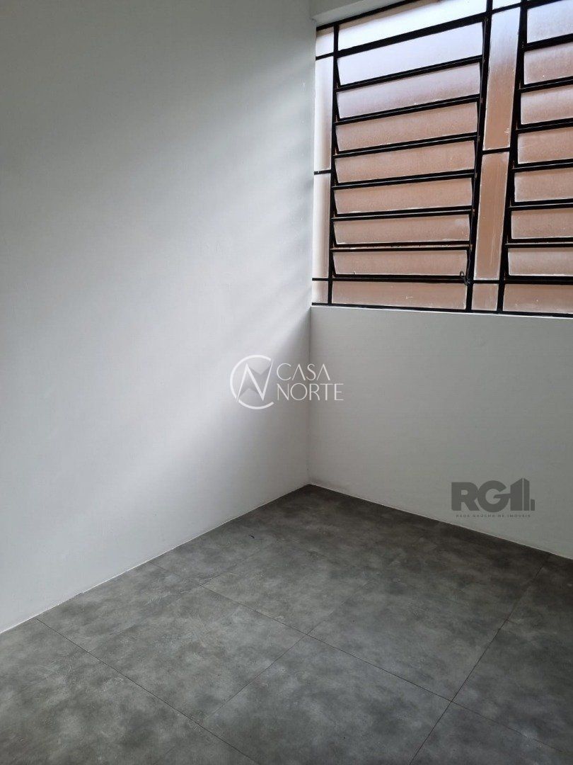 Loja à venda , 746m², 12 vagas, Rua Doutor Armando Barbedo no bairro Tristeza em Porto Alegre