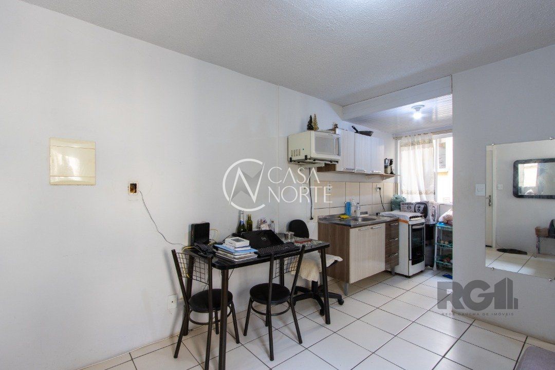 Apartamento à venda com 2 quartos, 42m², 1 vaga, Rua Intendente Alfredo Azevedo no bairro Glória em Porto Alegre