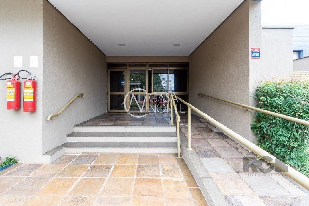 Apartamento à venda com 3 quartos, 134m², 1 suíte, 2 vagas, Rua Professor Cristiano Fischer no bairro Petrópolis em Porto Alegre