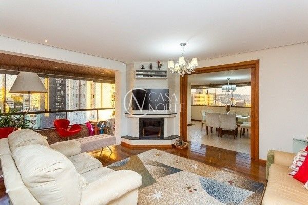 Cobertura à venda com 3 quartos, 329m², 3 suítes, 3 vagas, Avenida Bagé no bairro Petrópolis em Porto Alegre