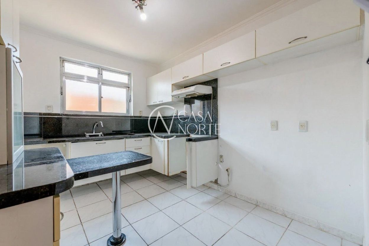 Apartamento à venda com 3 quartos, 110m², 1 suíte, 1 vaga, Rua Coronel Aurélio Bitencourt no bairro Rio Branco em Porto Alegre