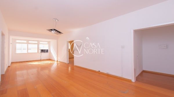 Apartamento à venda com 3 quartos, 97m², 1 suíte, 1 vaga, Rua Ramiro Barcelos no bairro Bom Fim em Porto Alegre