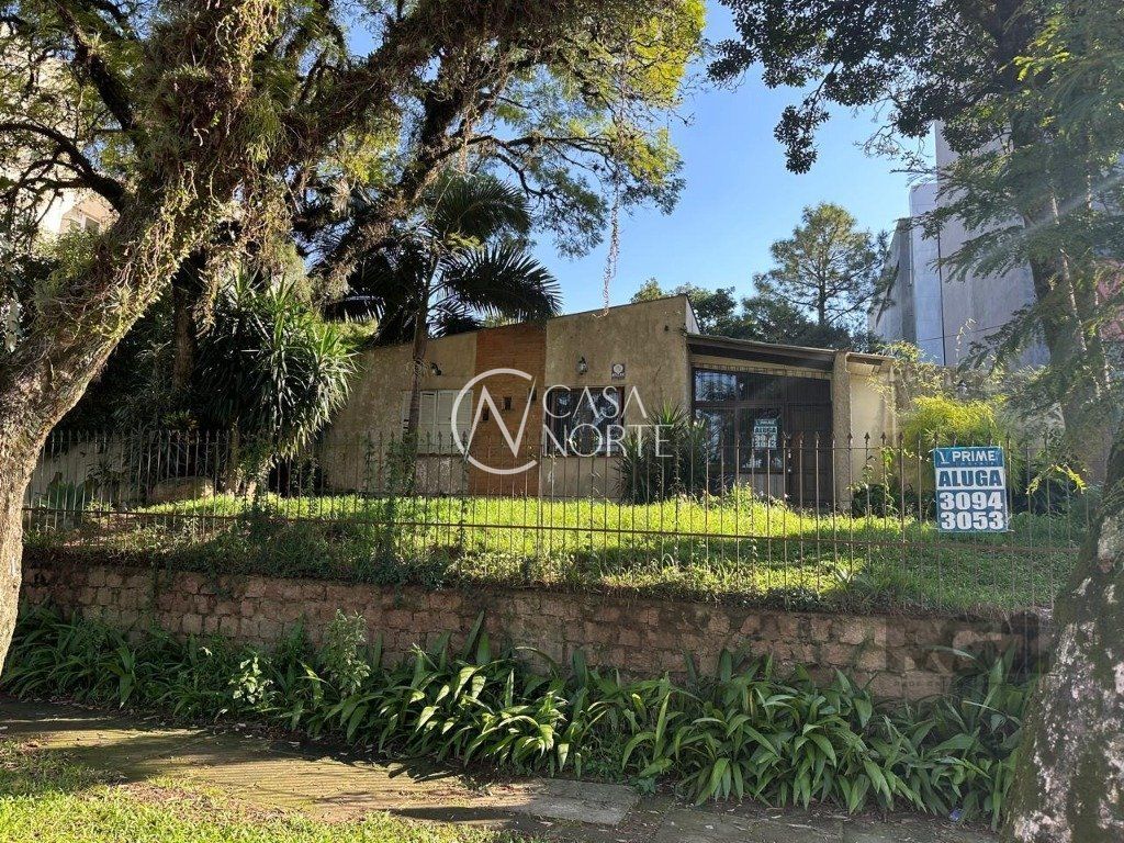 Terreno à venda  com 965m², Rua São Mateus no bairro Bom Jesus em Porto Alegre