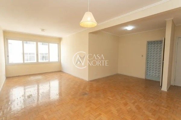 Apartamento à venda com 3 quartos, 116m², 1 suíte, 2 vagas, Travessa Carmem no bairro Moinhos de Vento em Porto Alegre