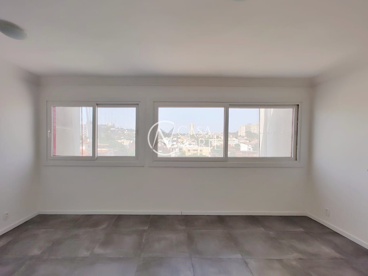 Apartamento à venda com 1 quarto, 49m², 1 vaga, Rua Teixeira de Freitas no bairro Santo Antônio em Porto Alegre