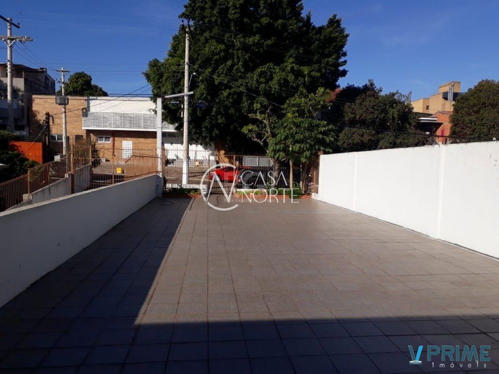 Terreno à venda  com 950m², Rua Alberto Silva no bairro Vila Ipiranga em Porto Alegre