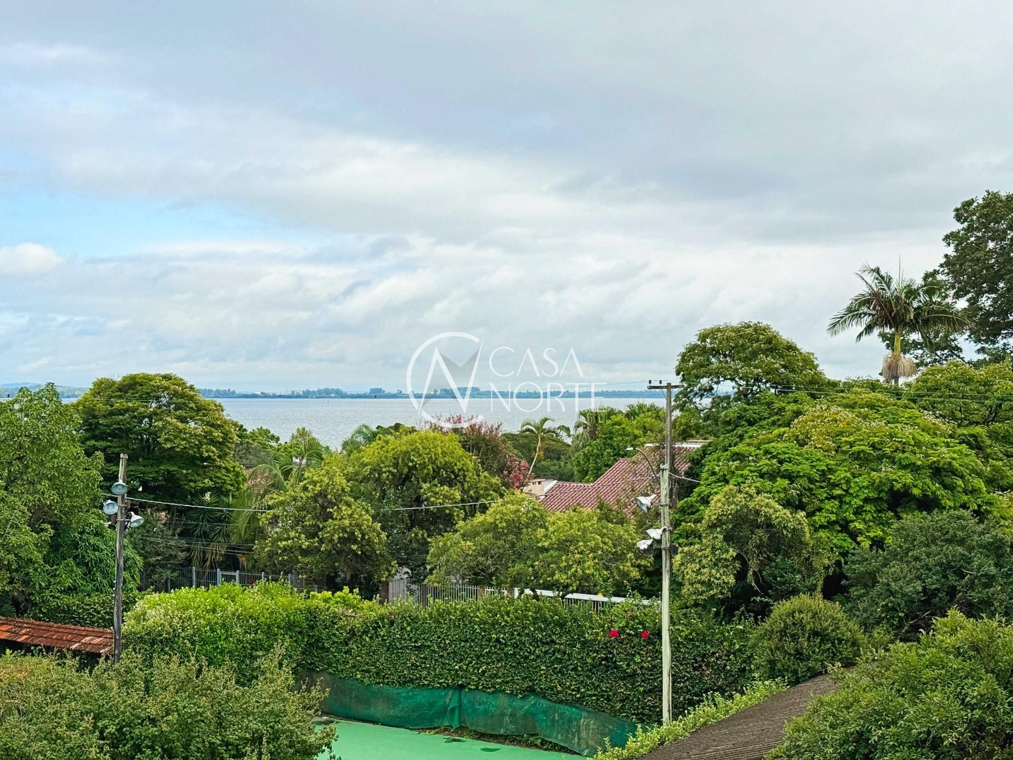 Casa de Condomínio à venda com 4 quartos, 160m², 2 suítes, 2 vagas, Rua Landel de Moura no bairro Tristeza em Porto Alegre