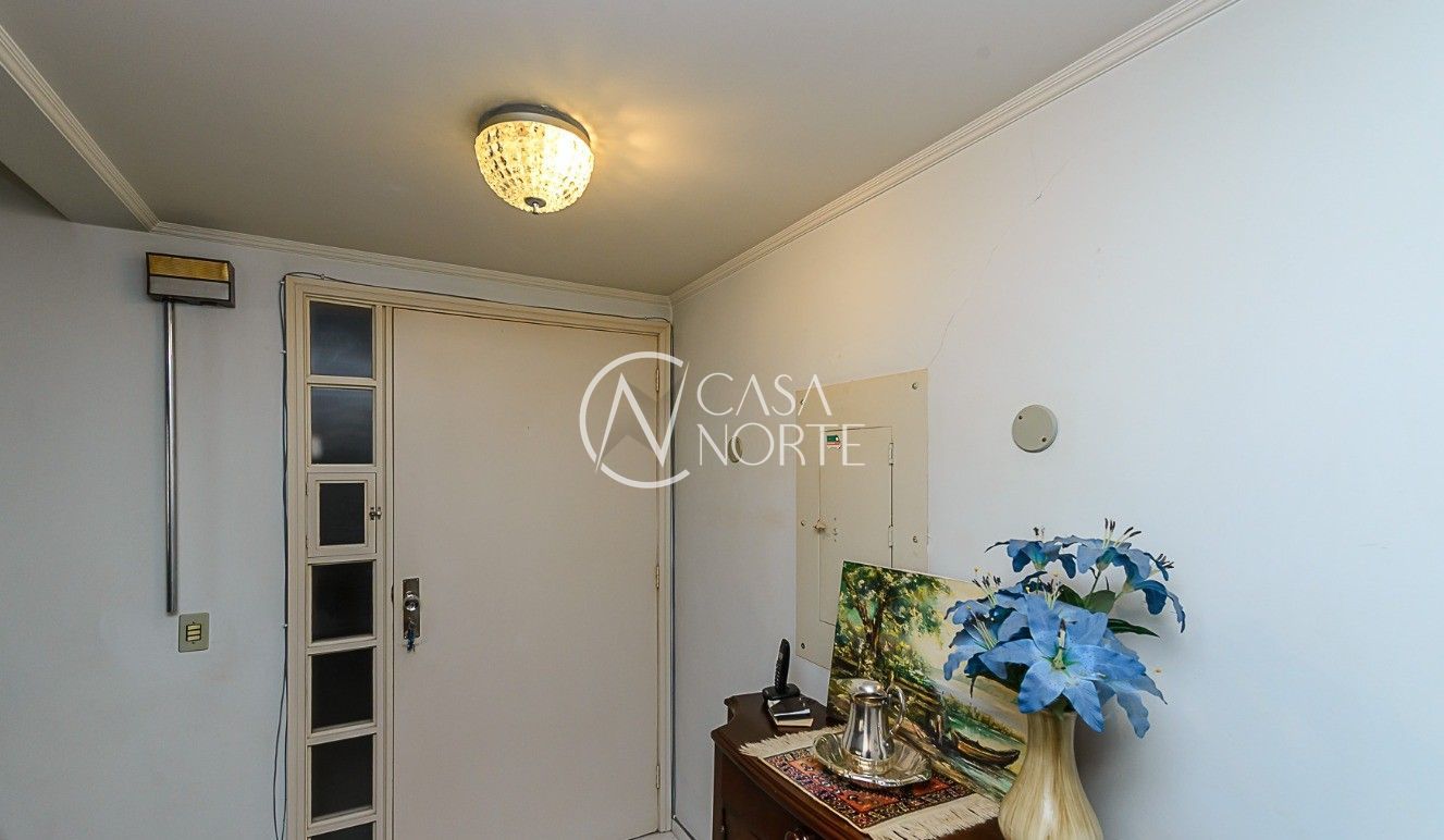 Apartamento à venda com 3 quartos, 169m², 1 suíte, 1 vaga, Rua Garibaldi no bairro Independência em Porto Alegre