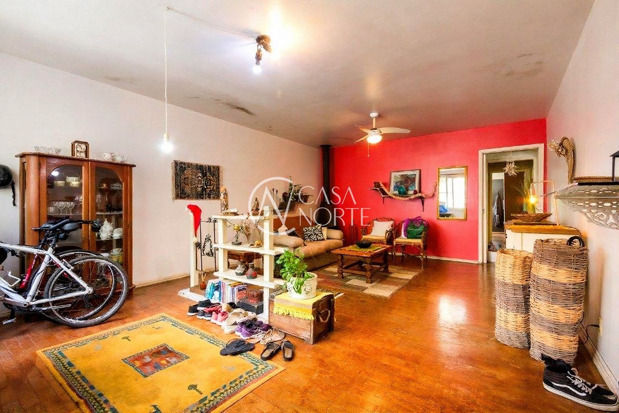 Apartamento à venda com 2 quartos, 85m², Rua Santa Terezinha no bairro Farroupilha em Porto Alegre