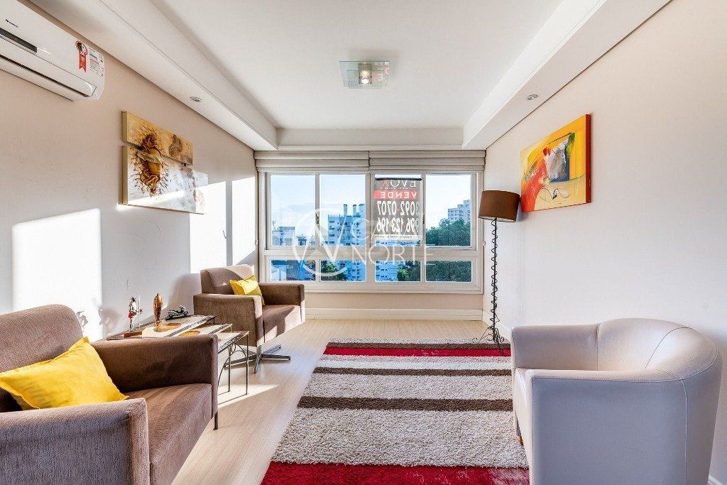 Apartamento à venda com 3 quartos, 117m², 1 suíte, 2 vagas, Avenida Carlos Gomes no bairro Auxiliadora em Porto Alegre