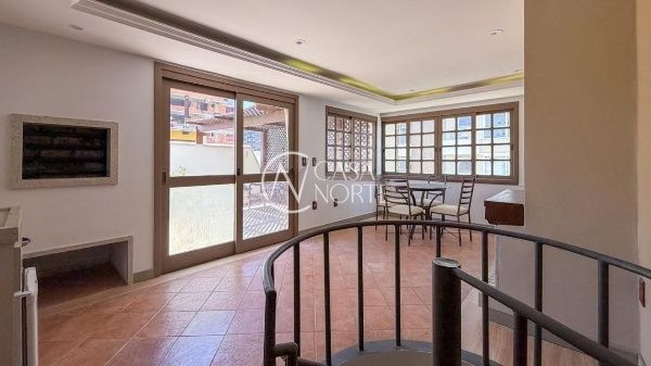 Apartamento à venda com 2 quartos, 169m², 1 vaga, Rua Eça de Queiroz no bairro Petrópolis em Porto Alegre