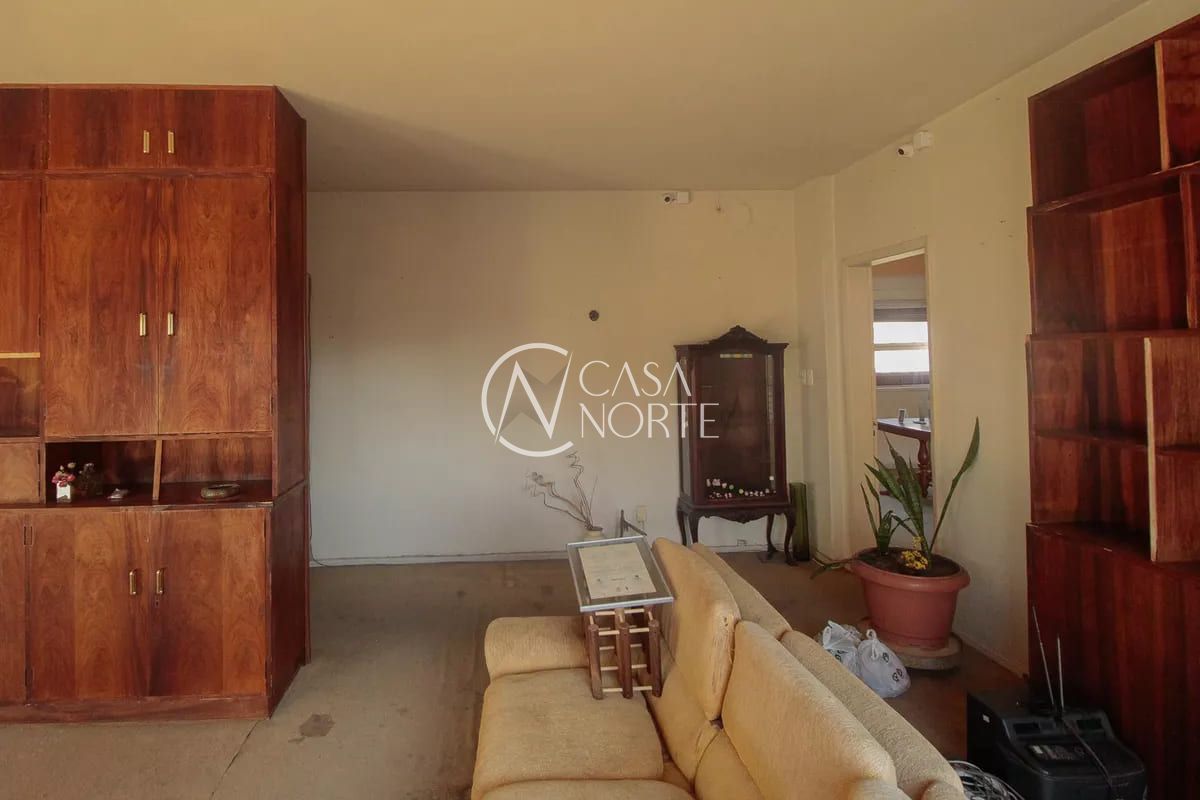 Apartamento à venda com 4 quartos, 204m², 1 suíte, 2 vagas, Rua Mostardeiro no bairro Rio Branco em Porto Alegre