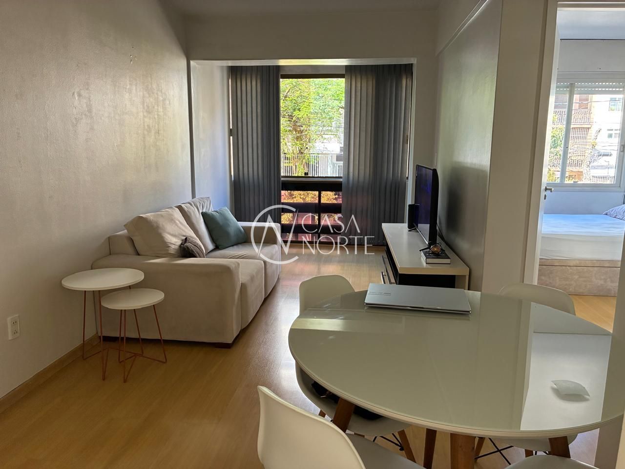 Apartamento à venda com 1 quarto, 40m², 1 vaga, Rua Pedro Chaves Barcelos no bairro Auxiliadora em Porto Alegre