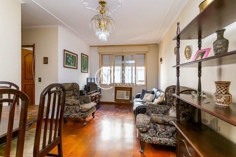 Apartamento à venda com 2 quartos, 84m², 1 vaga, Avenida Coronel Lucas de Oliveira no bairro Petrópolis em Porto Alegre