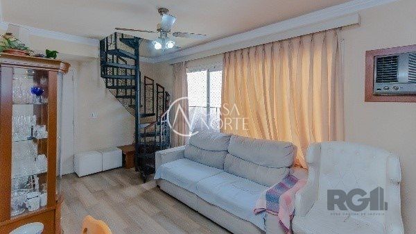 Cobertura à venda com 2 quartos, 156m², 1 suíte, 3 vagas, Avenida Lavras no bairro Petrópolis em Porto Alegre