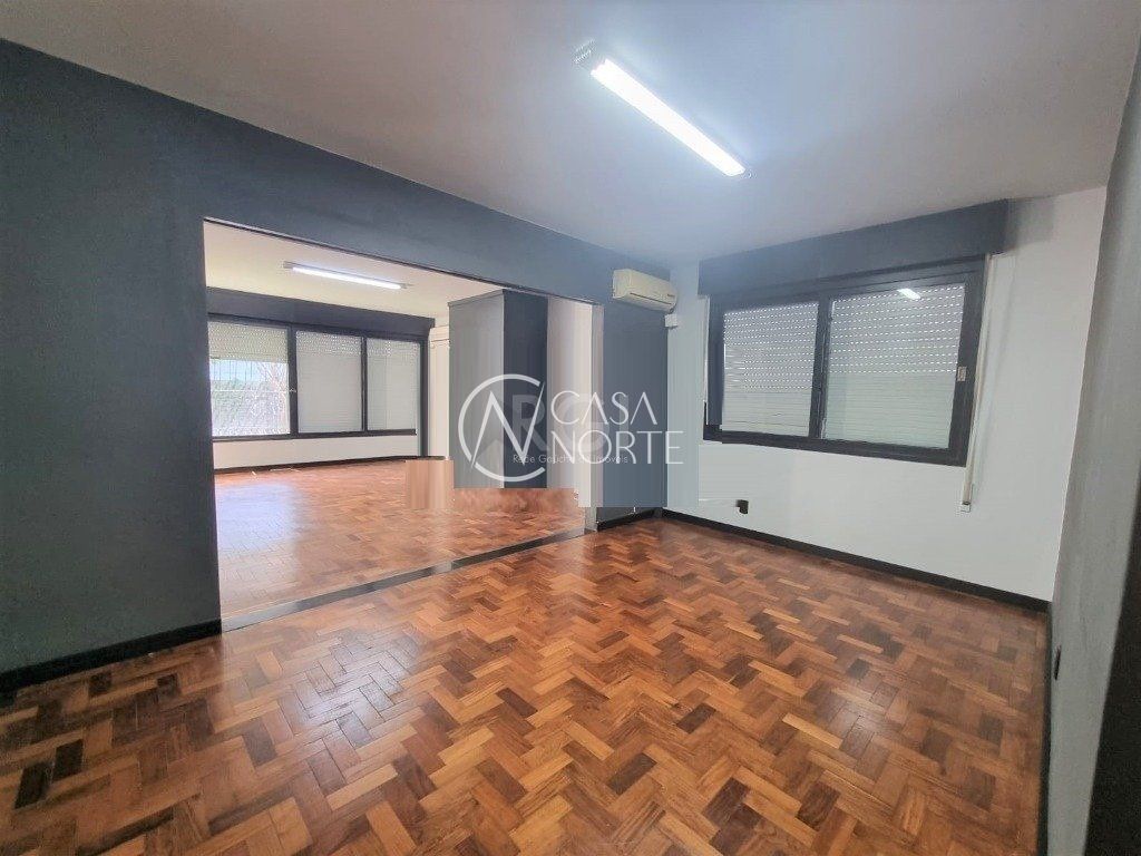 Casa à venda com 4 quartos, 300m², 2 suítes, 4 vagas, Rua Libano no bairro Higienópolis em Porto Alegre
