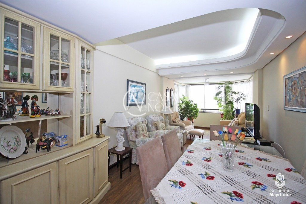 Apartamento à venda com 3 quartos, 90m², 1 suíte, 1 vaga, Avenida Borges de Medeiros no bairro Centro Histórico em Porto Alegre