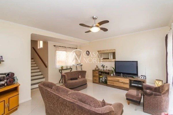 Casa à venda com 3 quartos, 182m², 1 suíte, 2 vagas, Travessa Orion no bairro Cristo Redentor em Porto Alegre