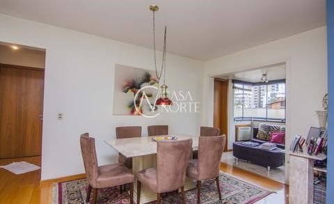 Apartamento à venda com 3 quartos, 91m², 1 suíte, 1 vaga, Avenida Getúlio Vargas no bairro Menino Deus em Porto Alegre