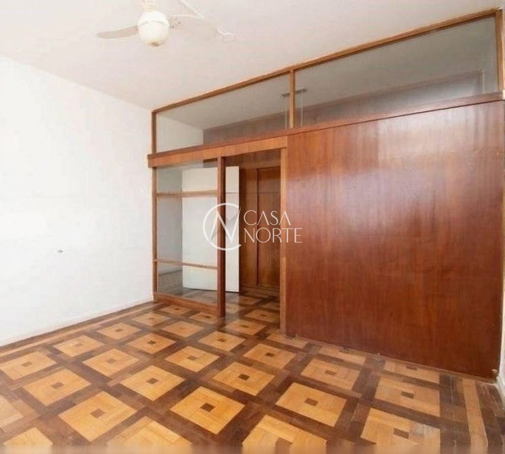 Apartamento à venda com 3 quartos, 185m², 1 suíte, Rua Ramiro Barcelos no bairro Independência em Porto Alegre
