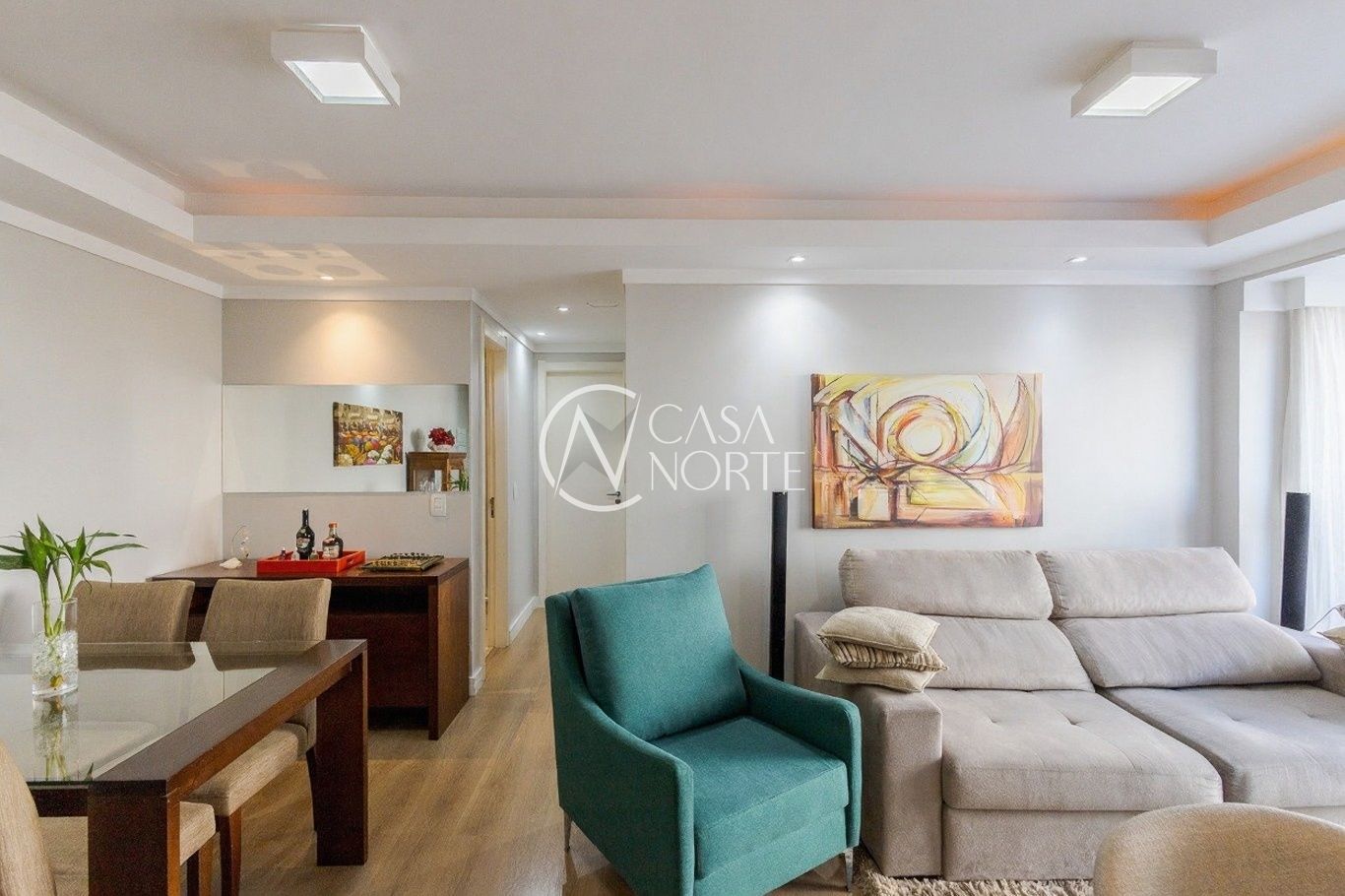 Apartamento à venda com 2 quartos, 68m², 1 suíte, 1 vaga, Avenida Andaraí no bairro Passo da Areia em Porto Alegre