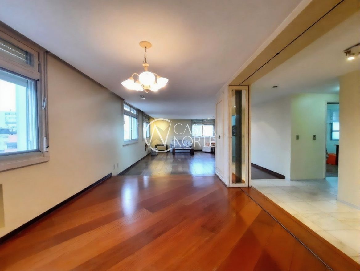 Apartamento à venda com 4 quartos, 184m², 1 suíte, 2 vagas, Rua Henrique Dias no bairro Bom Fim em Porto Alegre